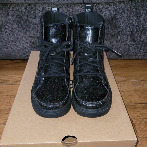 UGG Black Sparkle Kids Boots - Picture 1 of 5